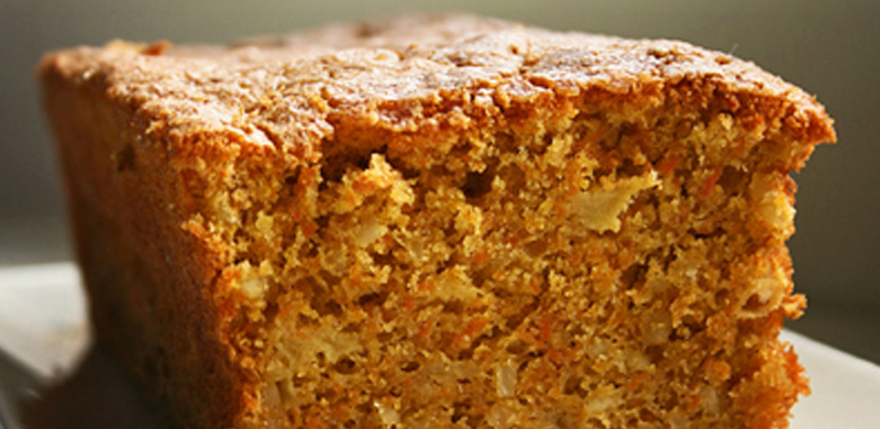 Cake de zanahoria y manzana con canela