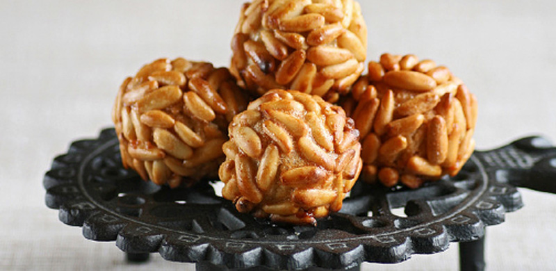 Panellets