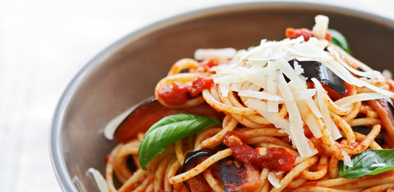 Pasta alla norma . ministry of food