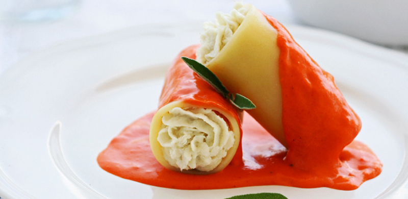 Paccheri con brandada de bacalao y crema de piquillos